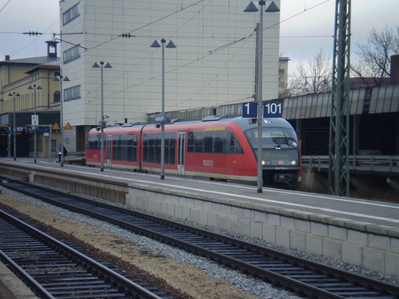 642 712 heute auf dem weg nach Aichach im Augsburger Hbf. 