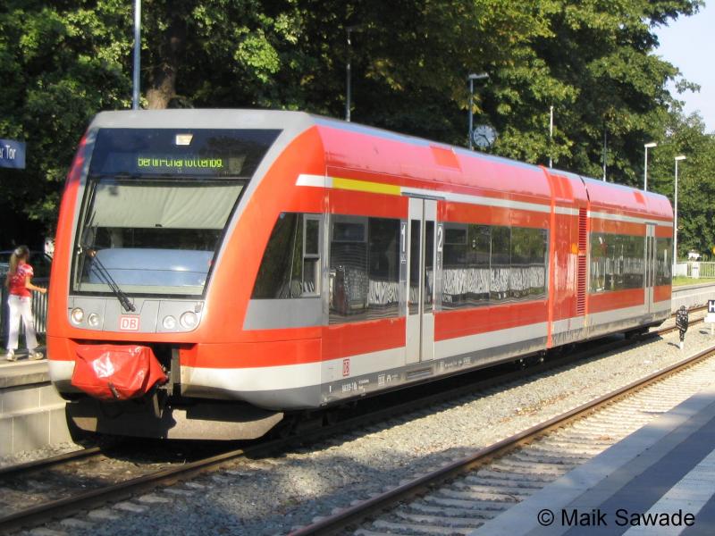 646 019-7 in Neuruppin Rheinsberger Tor am 04.09.2004
