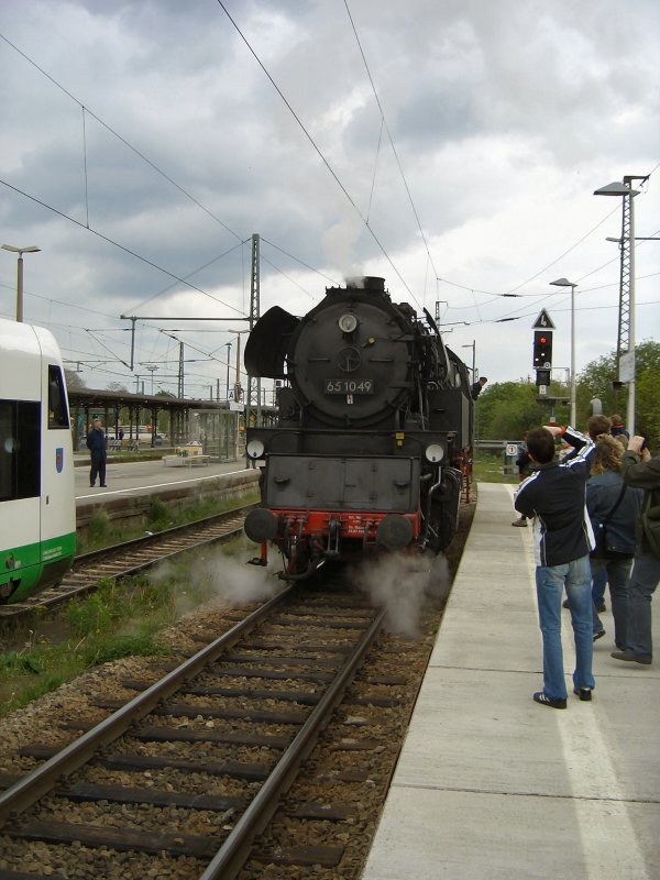 65 1049 in Erfurt am alten Bahnsteig 6