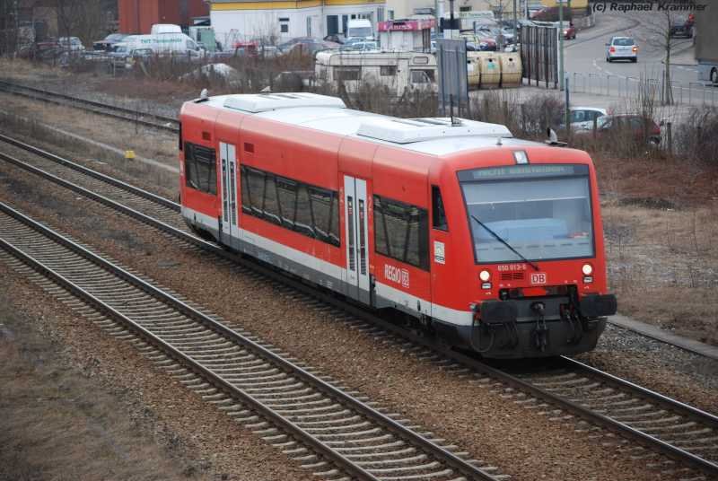 650 013-6 verlsst am 04.03.09 Gleis 1 des Bahnhof Memmingen und wird fr einen spteren Einsatz bereitgestellt.