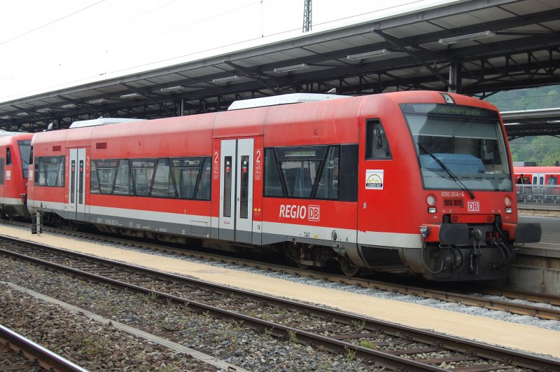650 014-4 steht am 1.5.2009 in Plochingen und wartet zusammen mit einem Schwesterfahrzeug auf den Abfahrtsauftrag als RB ber Tbingen nach Herrenberg.