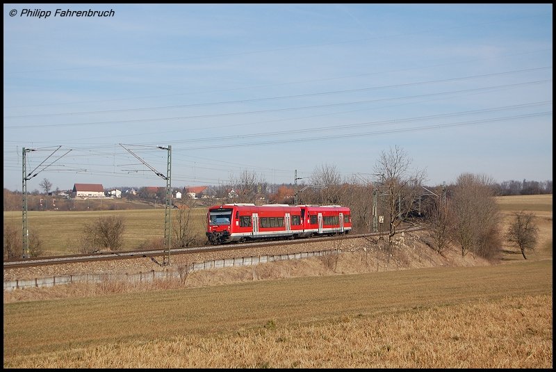 650 112-6 und ein weiterer Kollege sind zur Mittagszeit des 16.02.08 als RE 22531 nach Ulm Hbf unterwegs, aufgenommen bei Aalen-Hofen.