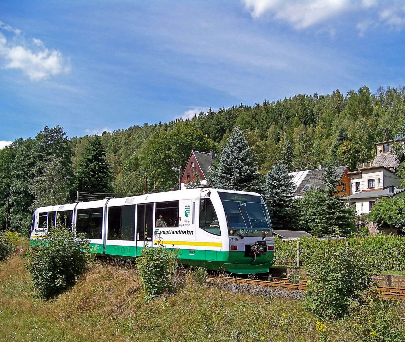 654 040 (VT40) als VBG83117 in Zwota, 30.8.09.