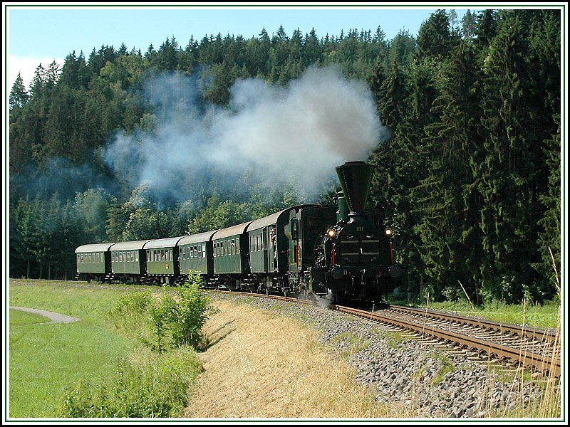 671 mit ihrem SPz 8427, von Graz auf dem Weg nach Kflach, aufgenommen am 30.6.2006 in Gaisfeld.