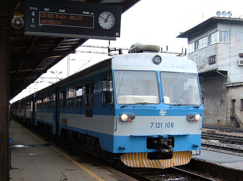 7121 108 am 06.04.2006 im Bahnhof Zagreb Gl.kol.