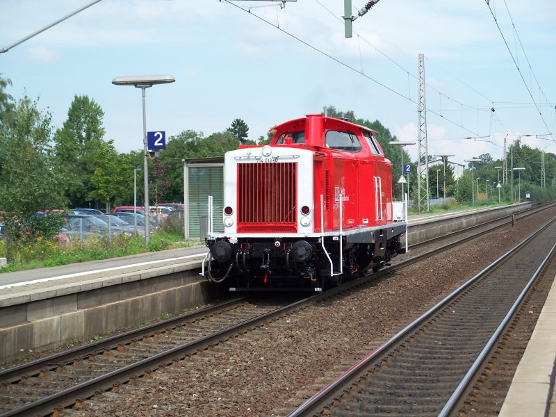 714 013 der DB Notfaltechnick in Hildesheim Hbf fhrt nach Hildesheim Hbf in Sarstedt (23.8.2007)