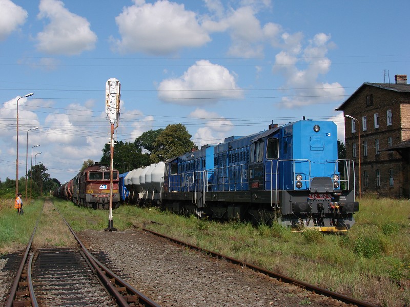 742 192-8 und 742 173-8 in Zawidow am 23.08.2009