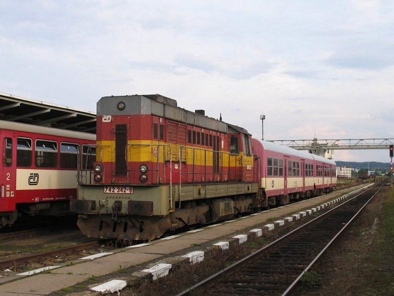 742 342-9 bei rangieren auf Bahnhof Liberec (13-7-2007).