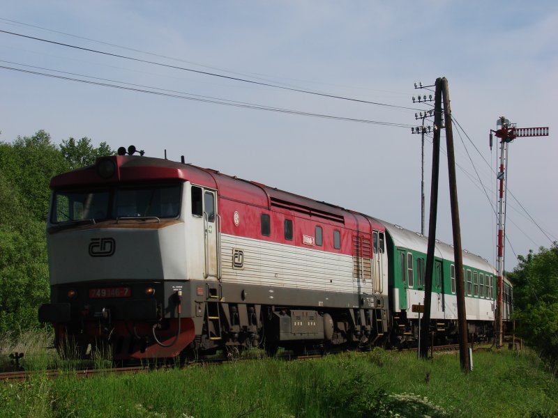 749 146-7 mit R 1244 nach Budweis in Tochovice am 21.05.2009