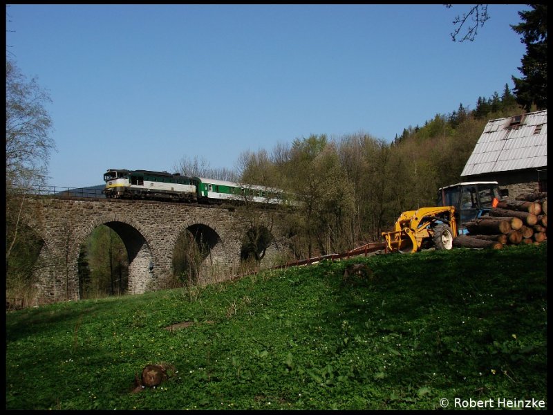750 258-6 mit R 1160 nach Usti nad Labem in Novina am 16.04.2009