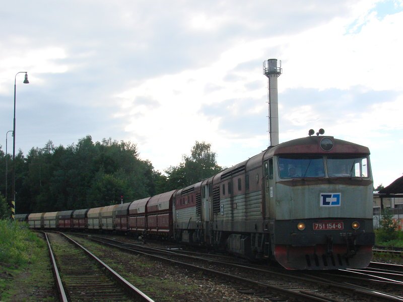 751 154-6 und 751 232-0 am 28.06.2008 in Kladno