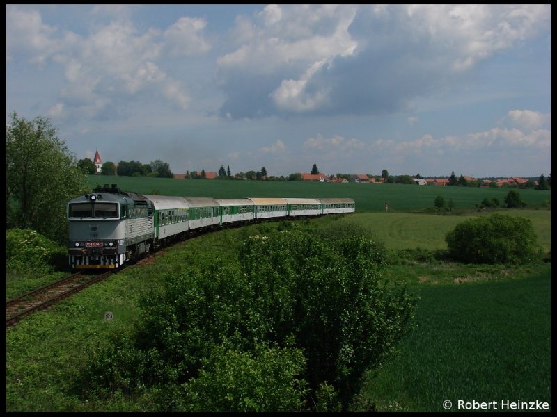 754 074-3 mit R 664 nach Jihlava bei Vysoke Popovice am 20.05.2009