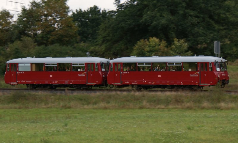 772 141 und 140 auf der fahrt nach Meiningen kurz hinter Wasungen am 05.09.2009