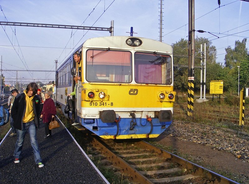 810 341 als VIA17007 in Falkenau, September 2008.