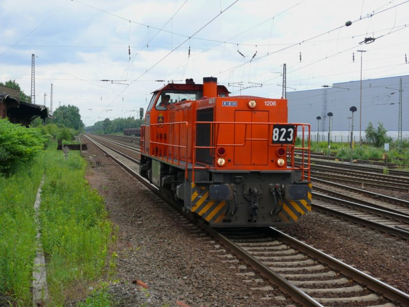 823 der RBH in Recklinghausen-Sd am 27.5.2009