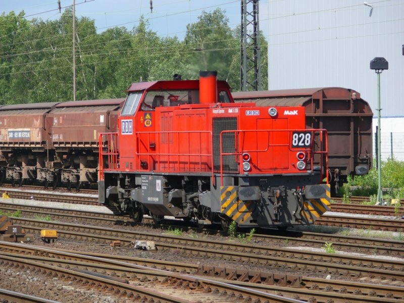 828 der RBH in Recklinghausen-Sd am 26.5.2009