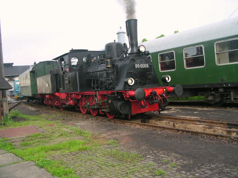 89 6009 am 24.05.05 im Bw Nossen,kurz
 bevor sie wieder nach Dresden f�hrt.
