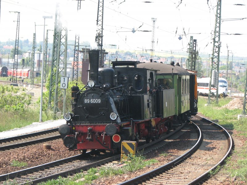 89 6009 pendelte mit zwei Wagen und 102 188-0 zwischen Dresden-HBF und Bw Dresden-Altstadt.28.04.07
