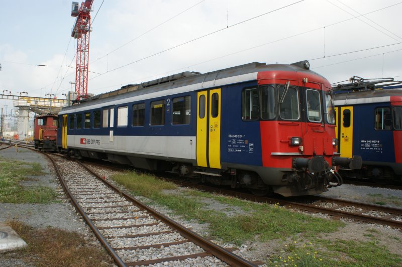 9.09.2009 Tag der offenen Tr im Betriebswerk Zrich Altstetten. RBe540 wartet auf seine Revision