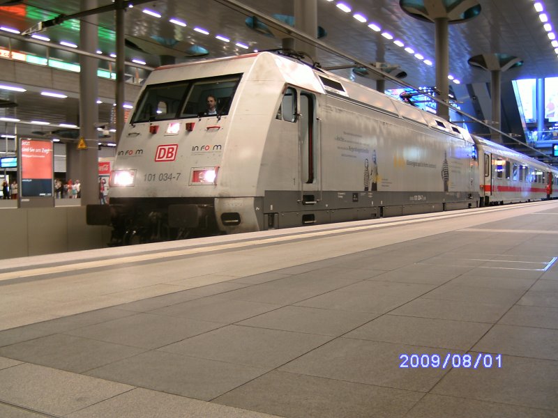 9180 6 101 034-7 D-DB war am 01.08.2009 Gast in Berlin. Diese 101 brachte einen IC nach Bad Bentheim.