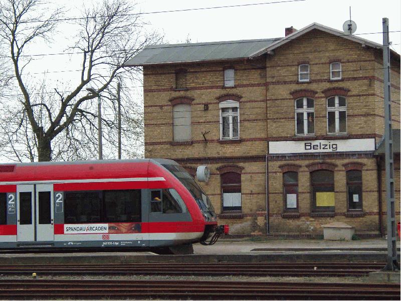 946 505 - 5 steht als RB 39982 vor dem Belziger Stdtebahnhof. Ob die Strecke Belzig - Brandenburg berleben wird? Diese Frage wird derzeit von DB Regio in Zusammenarbeit mit Fachleuten geklrt.  