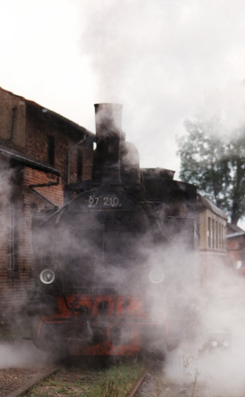 97 210 der DME am 23.5.1994 im Eisenbahnmuseum Darmstadt-Kranichstein.