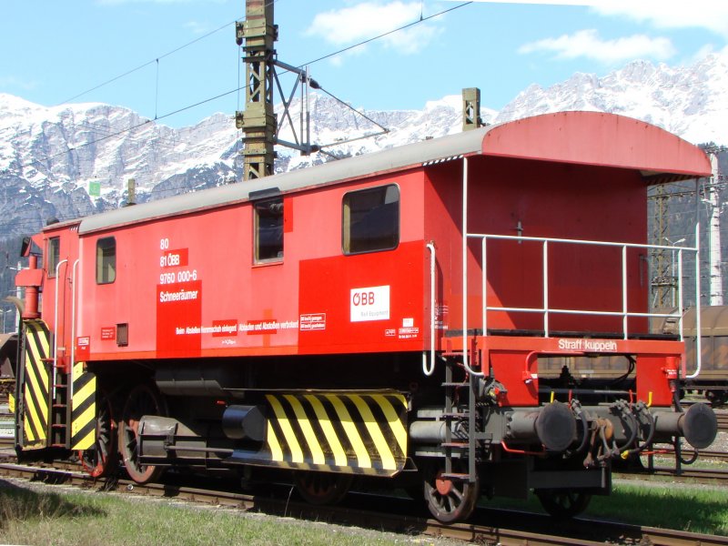 9760 000-6 Schneepflug in Saalfelden.30.04.2008