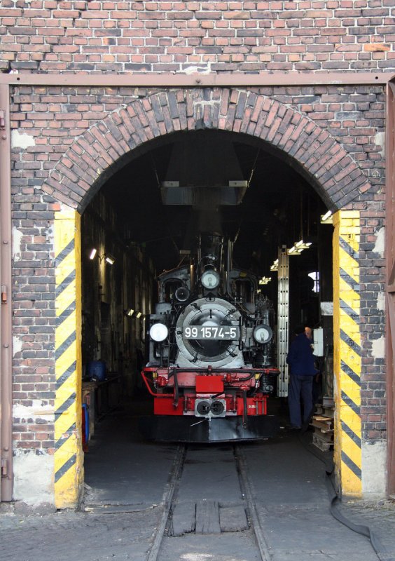 99 1574-5 am Morgen des 13.06.2009 im Mgelner Heizhaus.