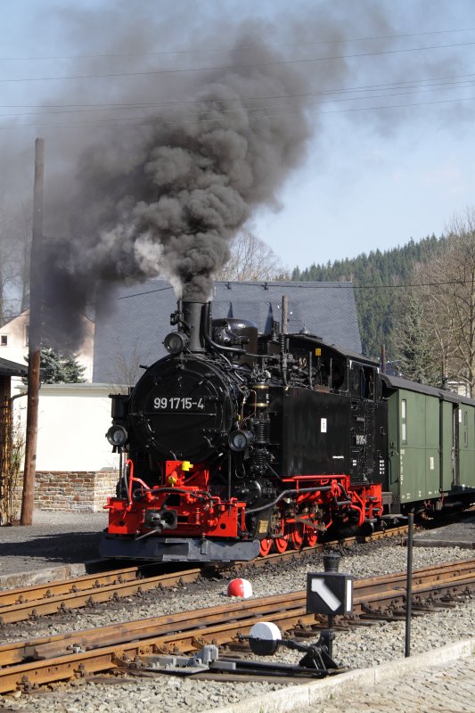 99 1715-4 bei der Ausfahrt Schmalzgrube am 12.04.09