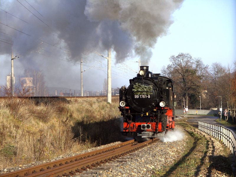 99 1761-8 am 02.12.06 unterwegs von Freital- Hainsberg in Richtung Co�mannsdorf.