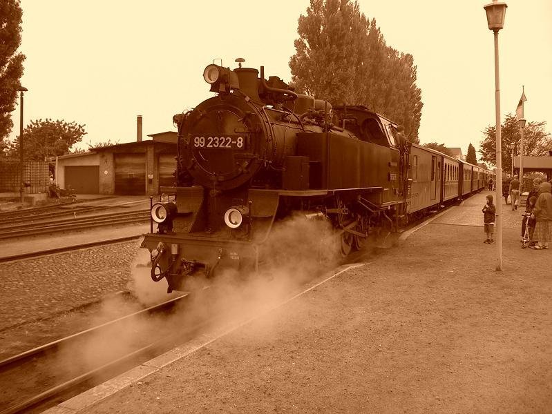 99 2322-8 in Khlungsborn West. 2003-08-18.