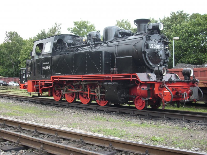 99 4801 fuhr am 17.August 2009 den ganzen Tag zwischen Putbus und Lauterbach Mole.Hier wartete die Lok erneut auf bernahme eines Zuges den Sie dann nach Lauterbach Mole und zurck brachte.