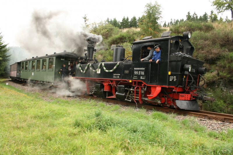 99 516 zwischen Schnheide und Sttzengrn am 07.09.08.