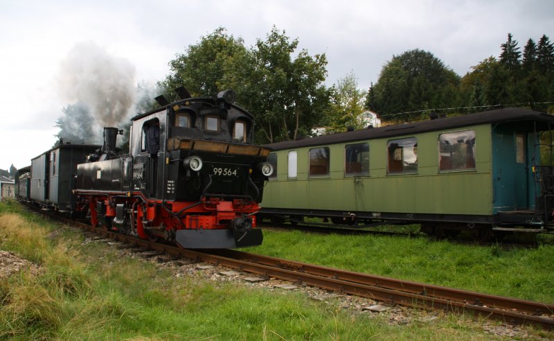 99 564 ist am 06.09.09 nach Neuheide unterwegs.