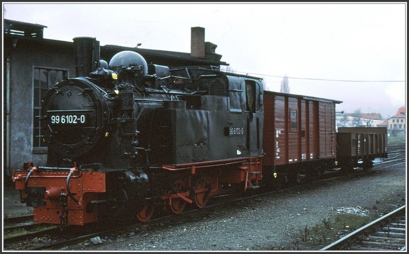 99 6102-0 ist abgestellt in Gernrode. (Archiv 12/94)