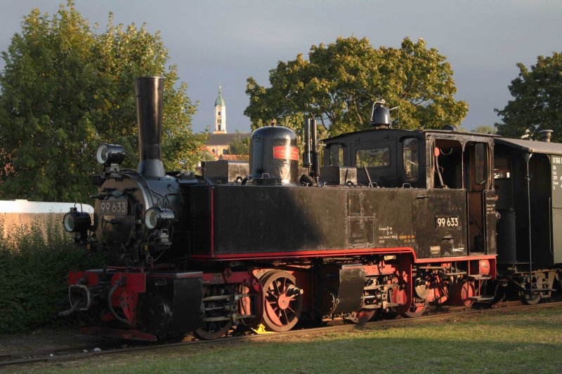 99 633 steht am 13.9.2009 in Ochsenhausen ausgestellt.