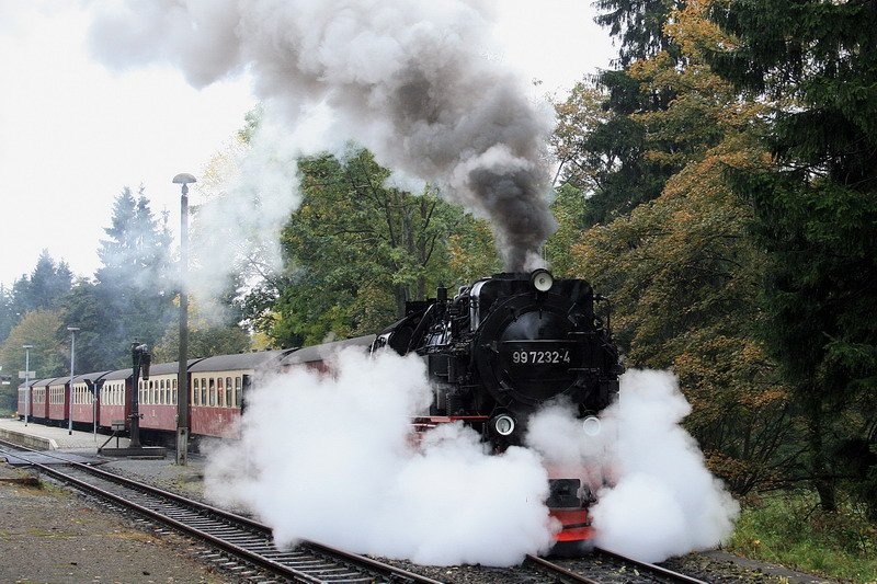99 7232-4 bei der Ausfahrt aus Drei Annen Hohne ! Das Wetter htte wie immer besser sein knnen aber es hatte auch seine Vorteile !