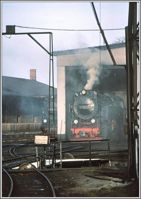 99 7232-4 raucht sich aus im Depot Wernigerode. (Archiv 12/94)
