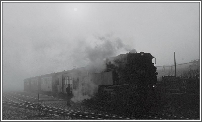 99 7233-2 in der Nebelsuppe auf dem Brocken. (Archiv 12/94)