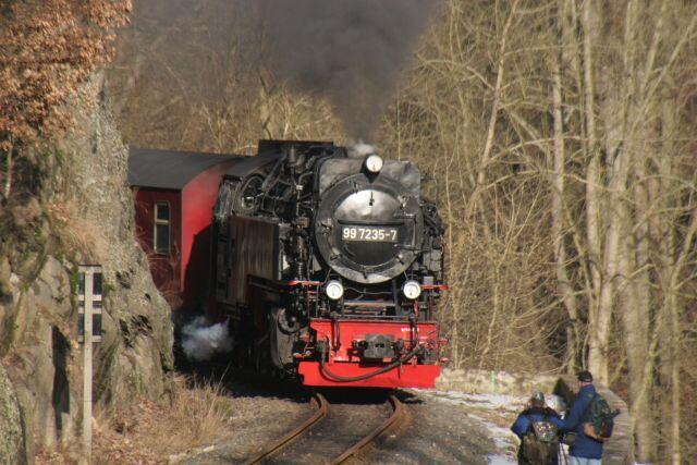 99 7235 am 19.02.2006 auf der Selketalbahn in Stahlhammer.