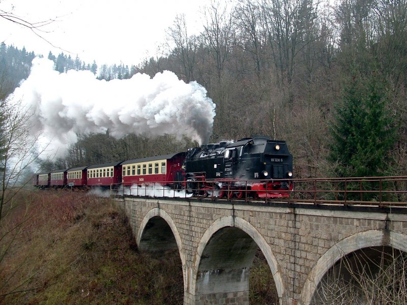 99 7236-5 auf dem Ilfelder Viadukt ! 