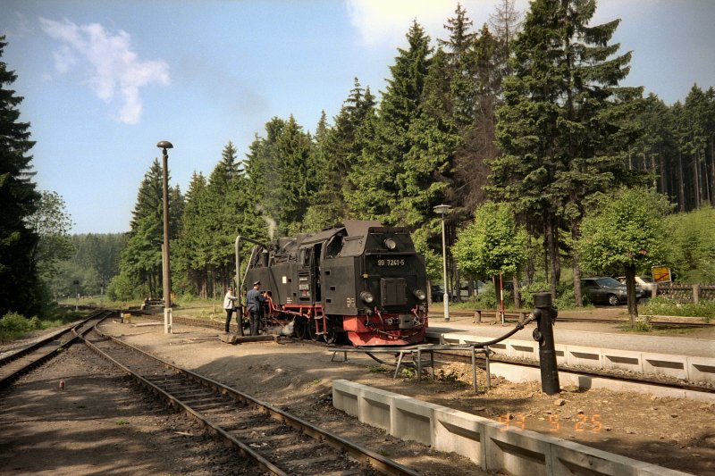 99 7241-5 am Wasserkran in DreiAnnenHohne, dig. Dia von 1993