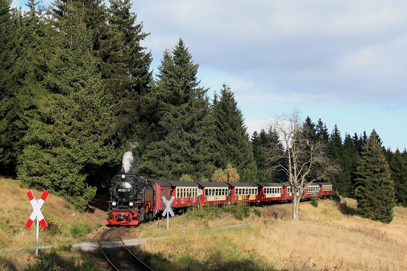 99 7241-5 kurz vor Sorge ! Gerade noch ne Wolkenl�cke erwischt, 5 min sp�ter hat es(mal wieder) geregnet ! 