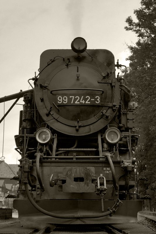 99 7242-3 beim Wasserfassen in Drei Annen Hohne ! Auch dieses ist ein HDR das ich im Anschluss noch ein bissl mit dem Photoshop bearbeitet habe.