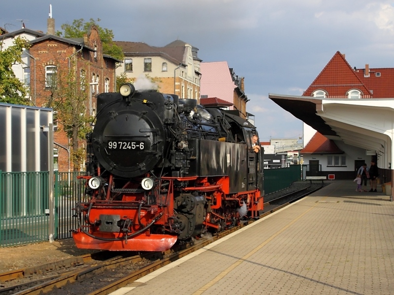 99 7245-6 beim Umsetzen in Nordhausen-Nord am 22.8.2009.