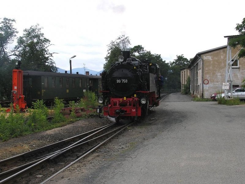 99 758 der Schsichs-Oberlausitzer Eisenbahngesellschaft mBh bei der Bahnbetriebswerke in Zittau am 12-7-2007.