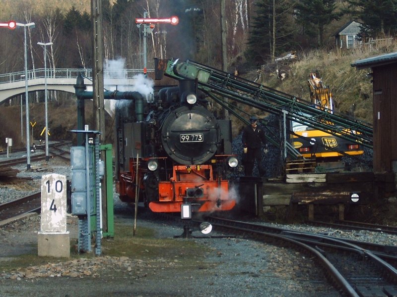 99 773 der BVO nimmt am 04.03.2007 Wasser in Cranzahl