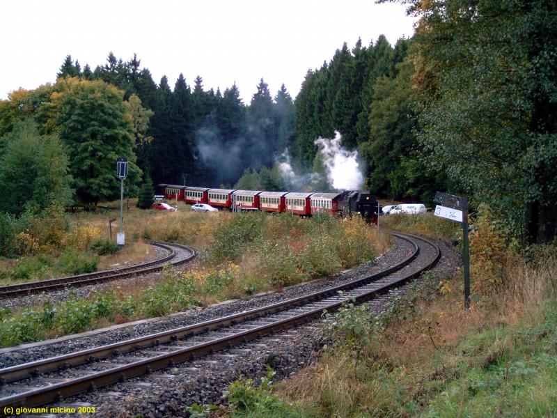997234-0 kurz vor Einfahrt in den Bhf. Drei Annen Hohne vom Brocken kommend am 08.10.2003