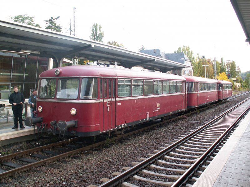 998 746+998 250+798 622 der Pfalzbahn am 3.10.08 in Bullay DB im Rahmen der  Plandieselfahrten  auf der (noch) Trans Regio Strecke Bullay-Traben Trarbach.