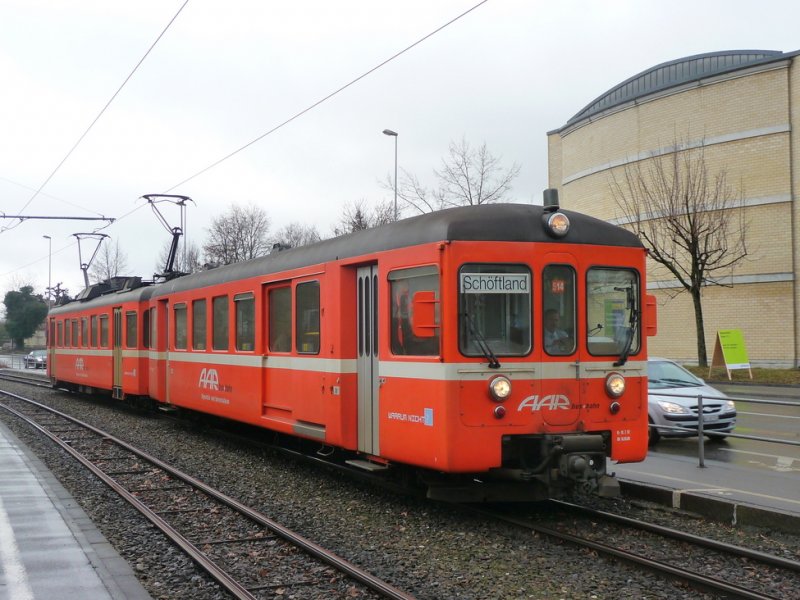 AAR - Regio nach Aarau - Schftland mit dem Steuerwagen BDt 85 und dem Triebwagen Be 4/4 15 unterwegs in Suhr am 07.02.2009